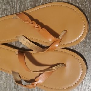 Target Universal Thread Sandles